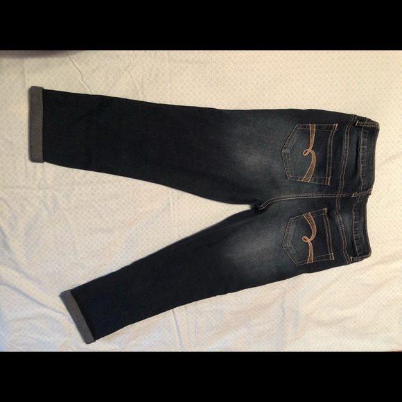 Justice Capris - Picture 3 of 4